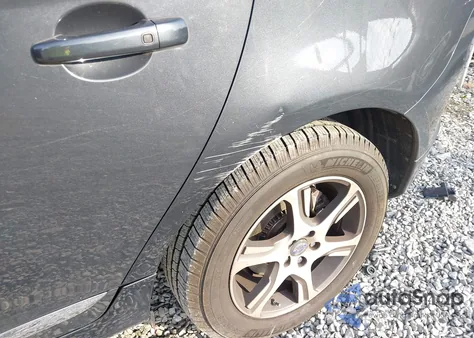 2015 Volvo Xc60 T6 from USA, damaged, VIN YV4902RB6F2598872